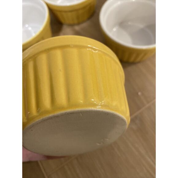 Set of 4 Yellow Gold Ribbed Ramekins Stackable 3.5 x 2 Baking Dish Round - Picture 5 of 6